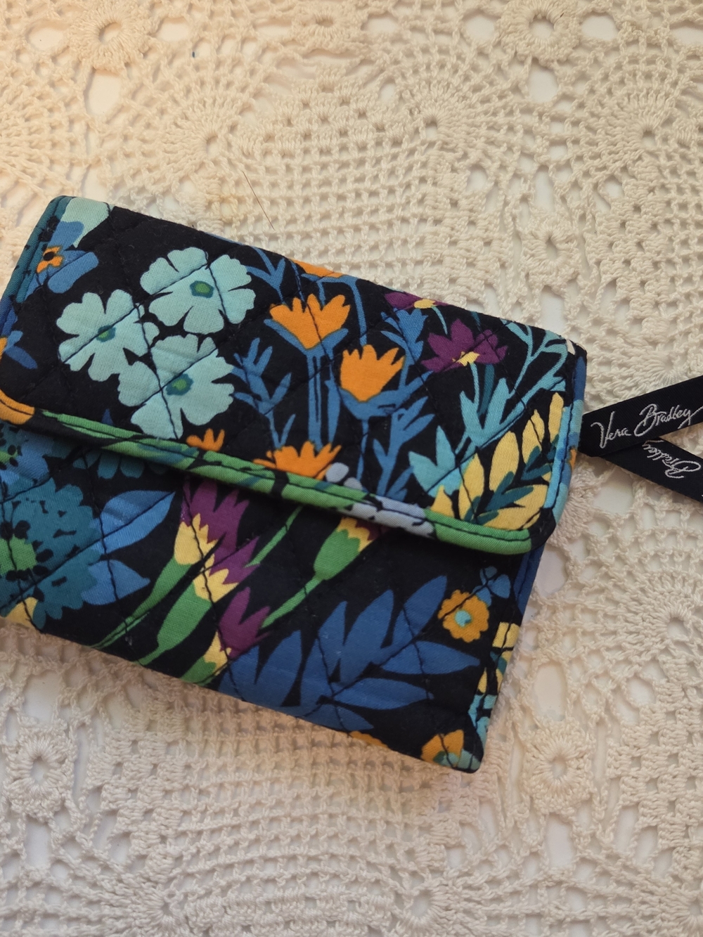 Vera Bradley Midnight Blues Trifold Quilted Floral Wallet